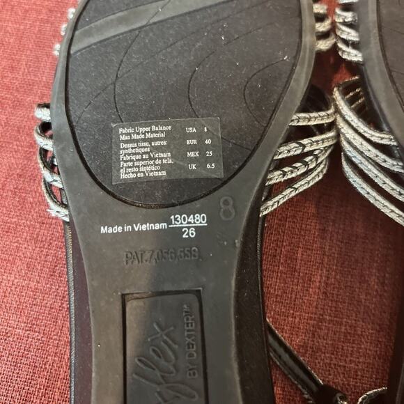 Dexflex By Dexter Women’s Cushioned Black & Silver Strappy Sandals Size 8 EUC - Picture 10 of 10